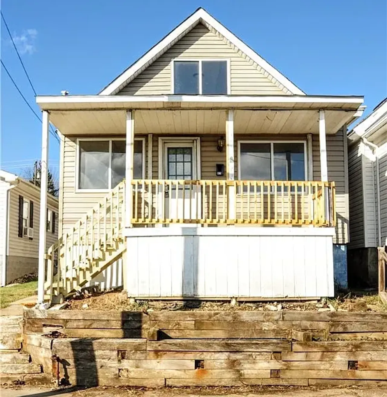 listing, photo 1