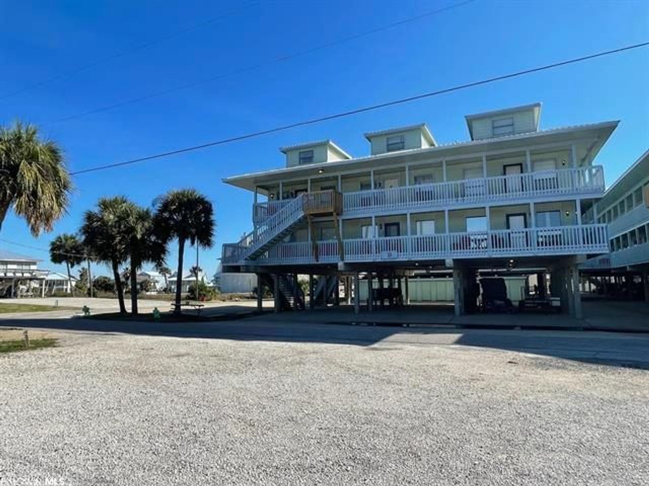 listing, photo 1