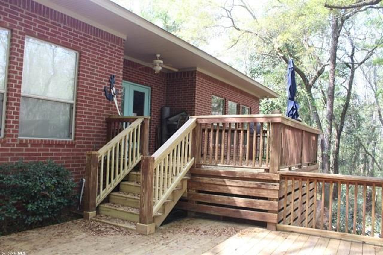 listing, photo 1