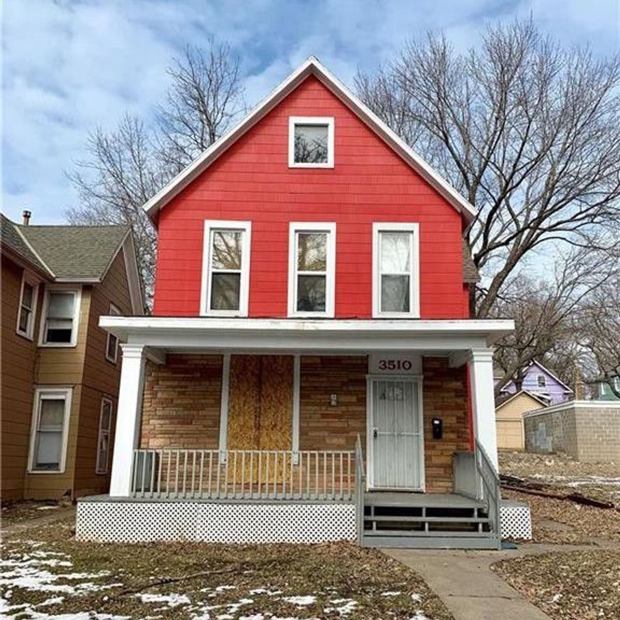 listing, photo 1