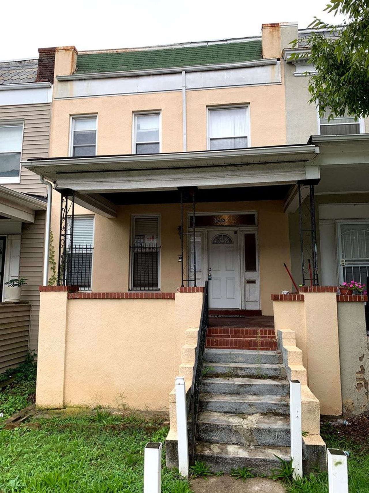 listing, photo 1