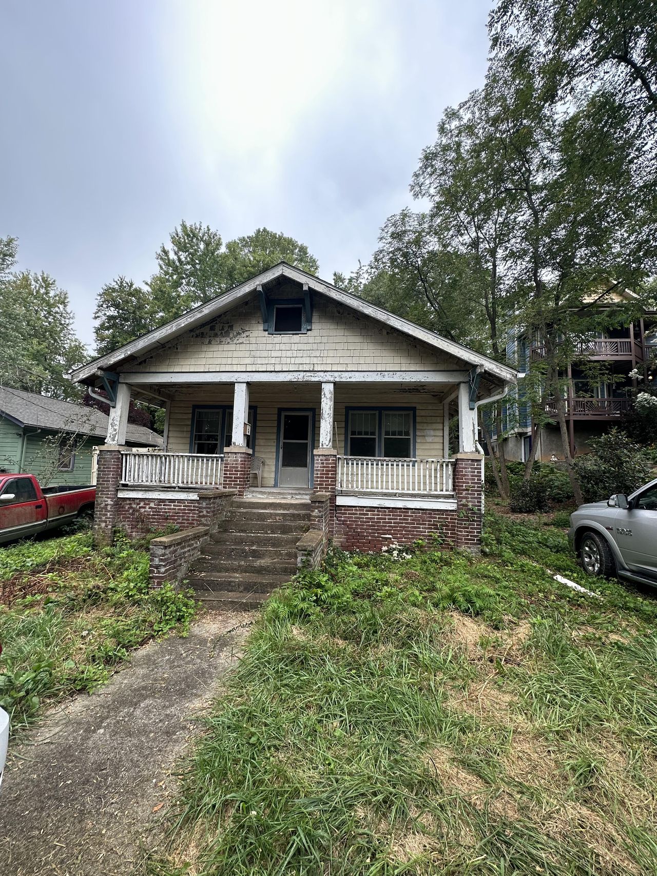 listing, photo 1