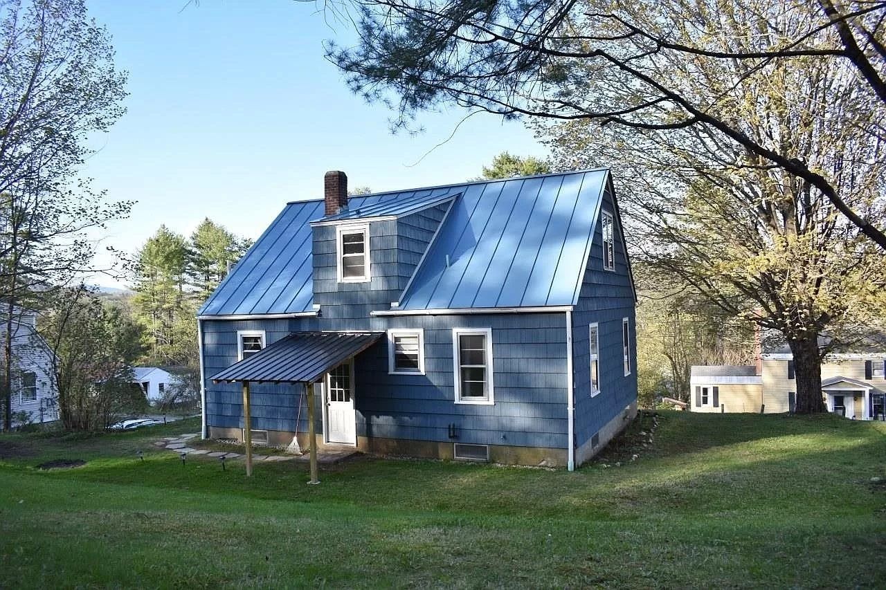 listing, photo 1