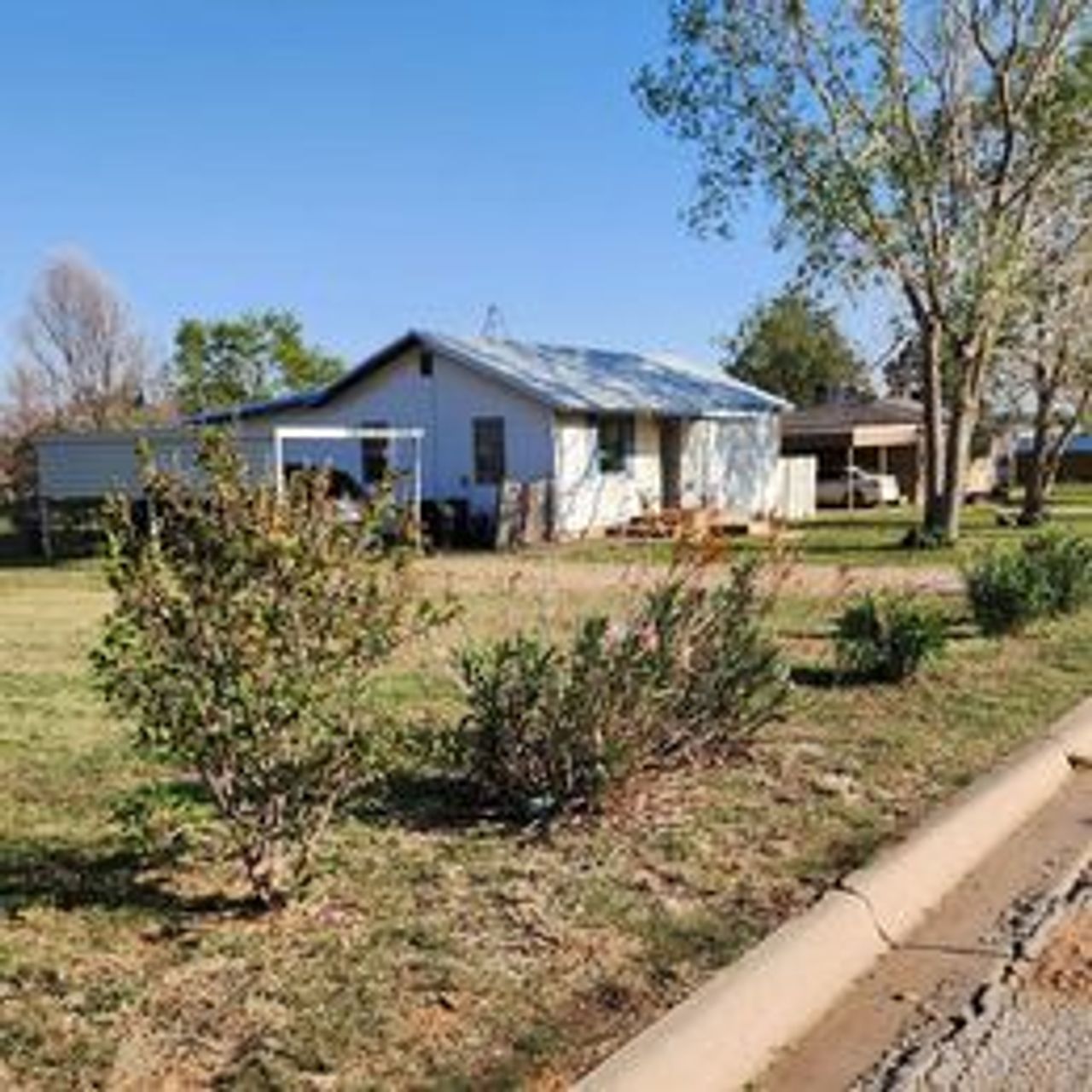 listing, photo 1