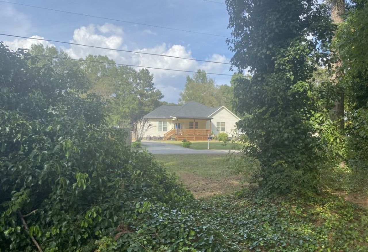 listing, photo 1