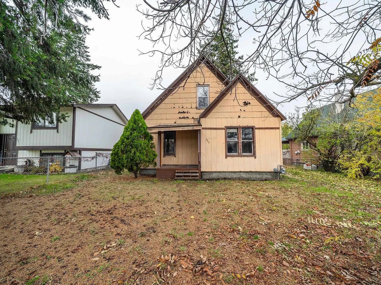 listing, photo 1