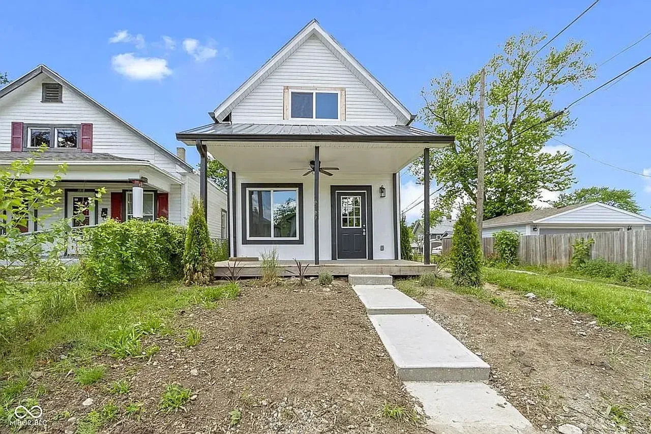listing, photo 1