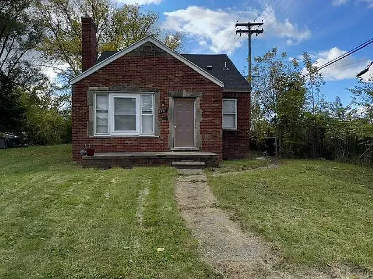 listing, photo 1