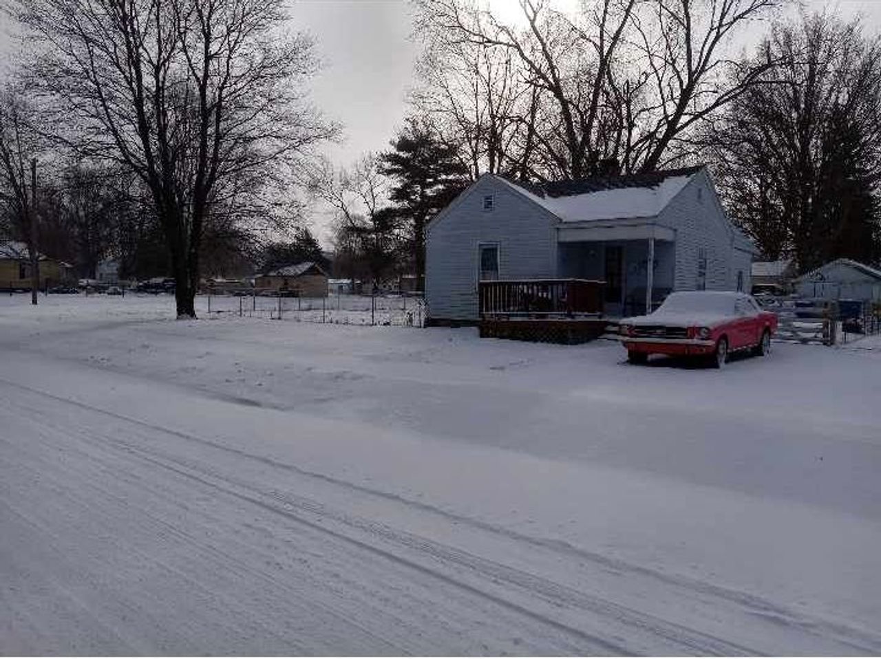 listing, photo 1