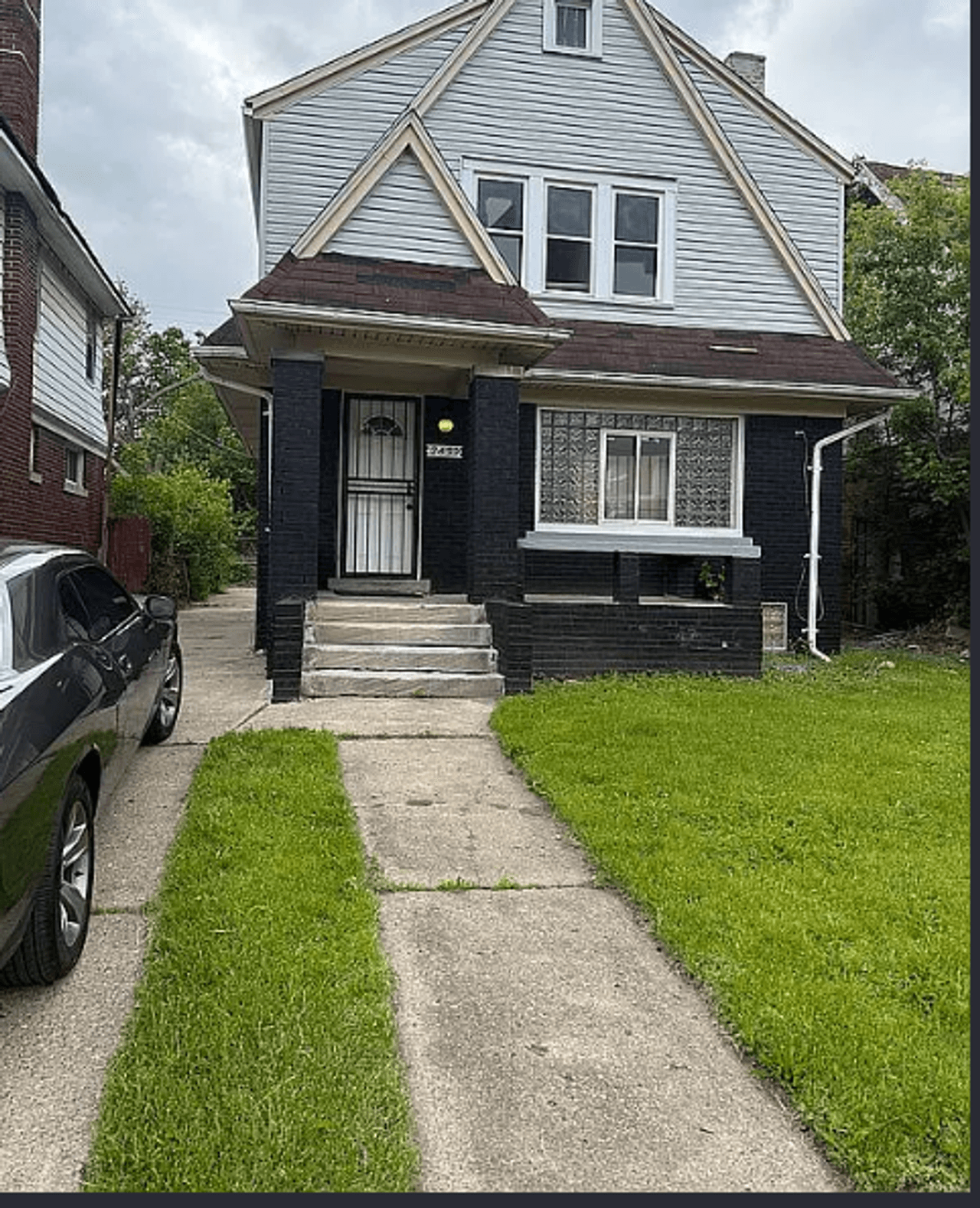 listing, photo 1
