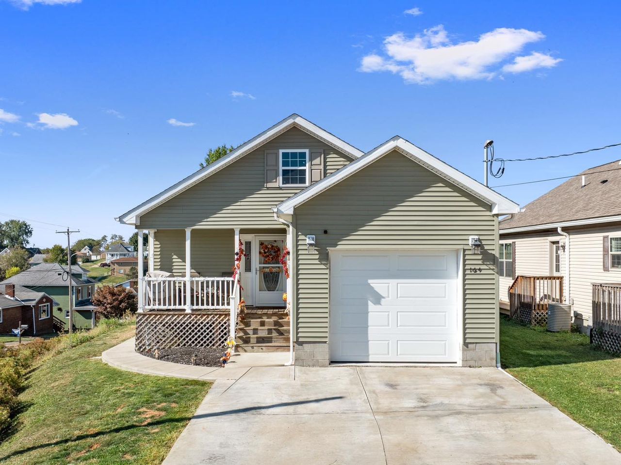 listing, photo 1