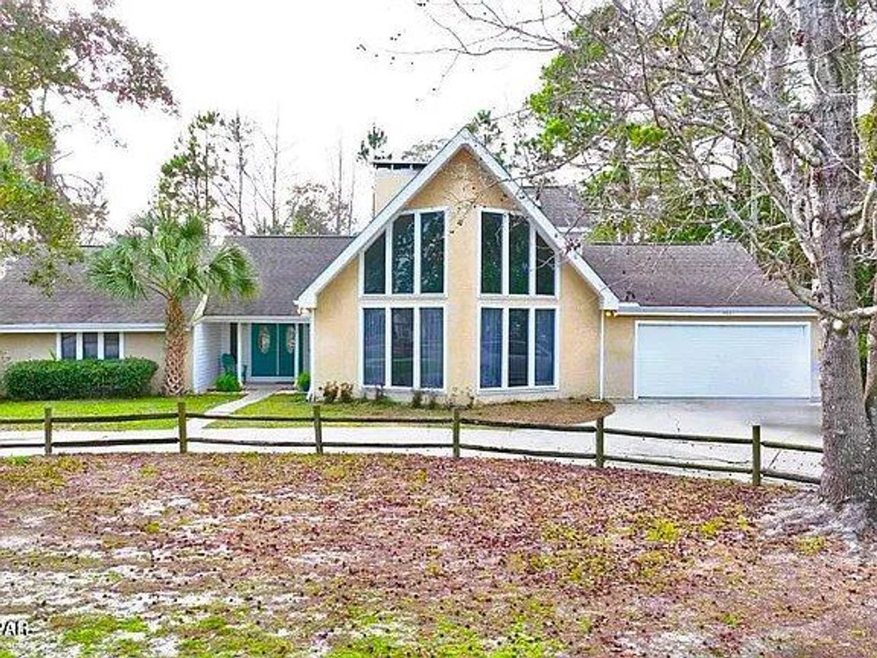 listing, photo 1