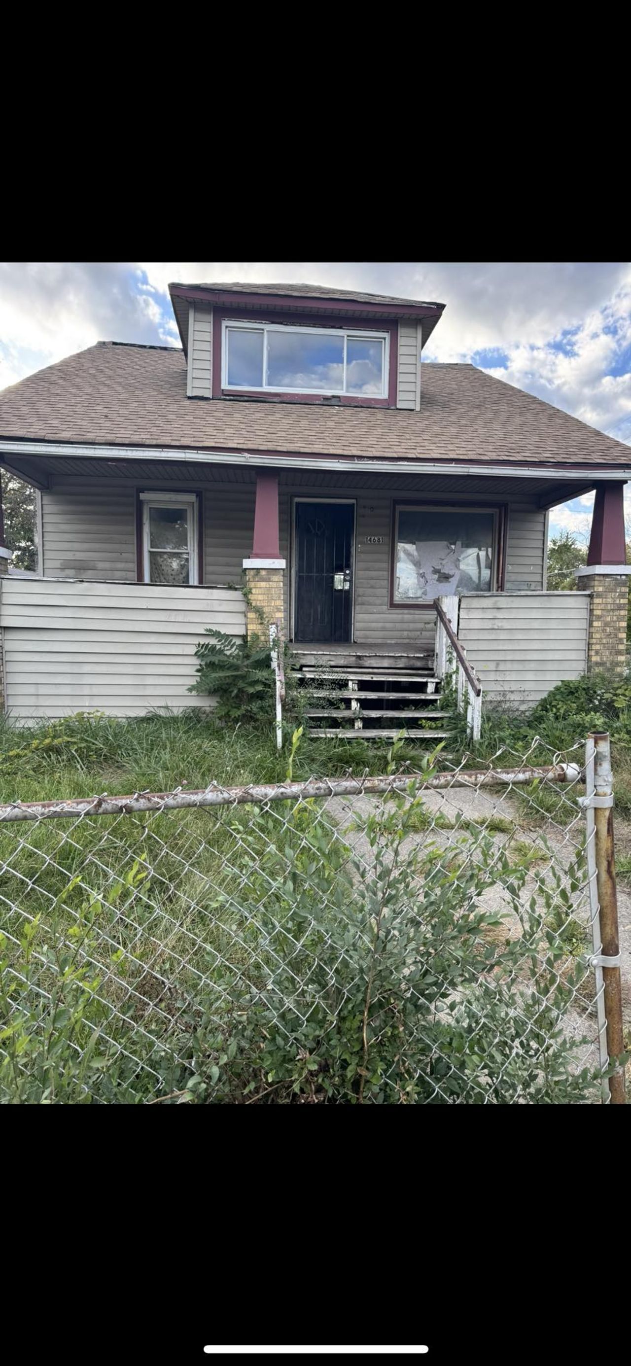 listing, photo 1
