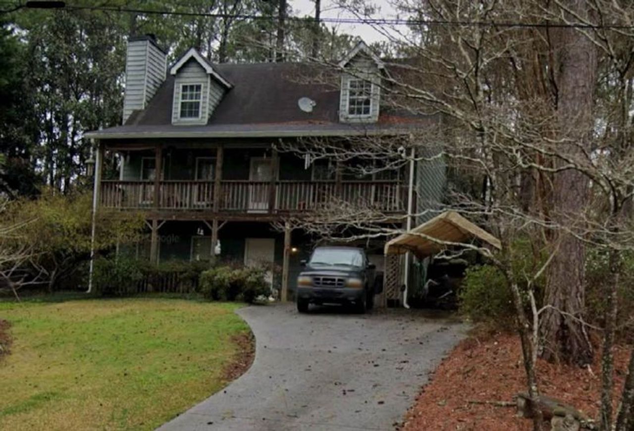 listing, photo 1