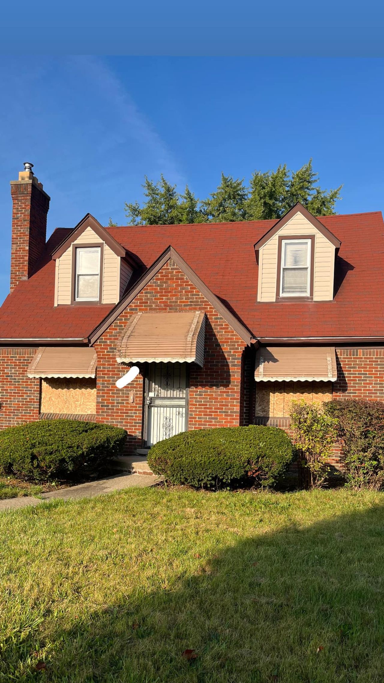 listing, photo 1
