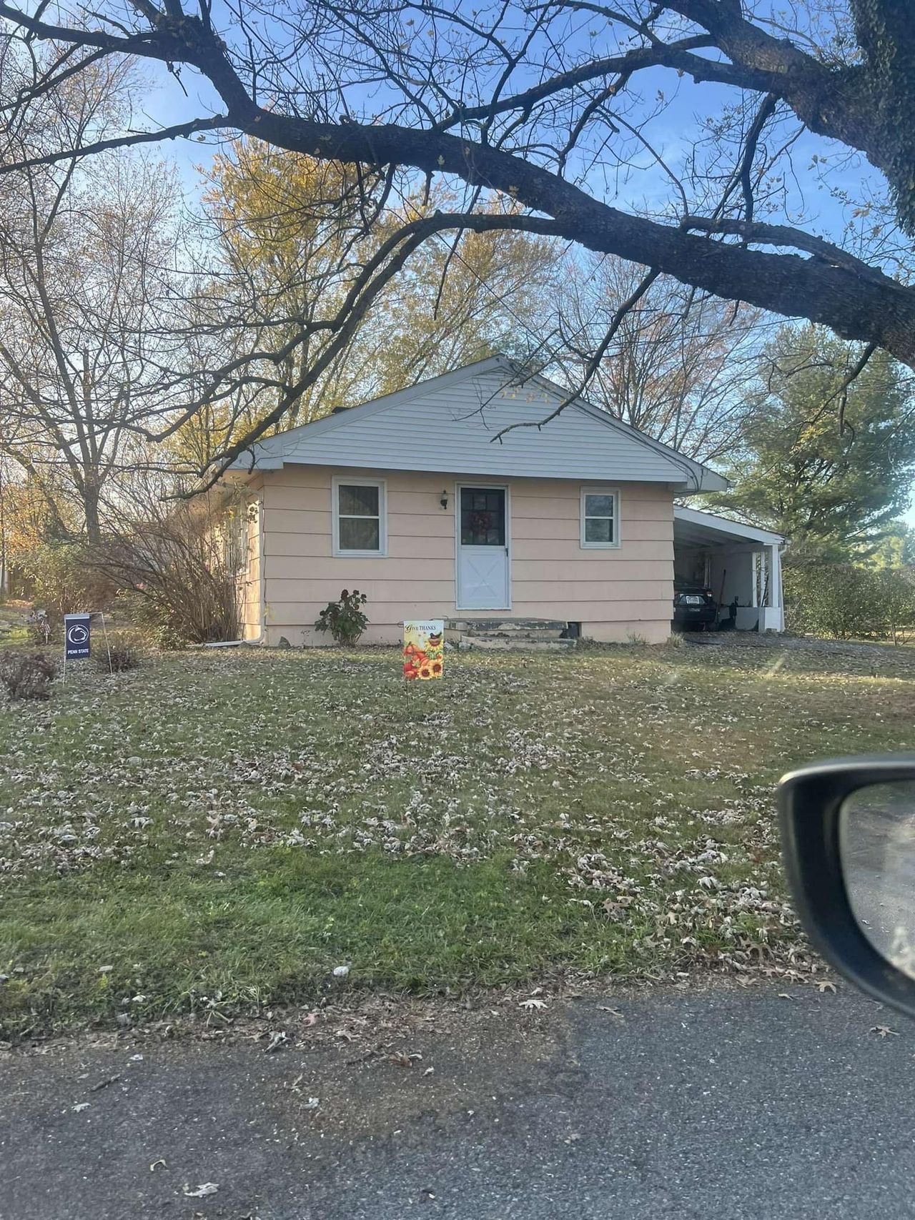 listing, photo 1