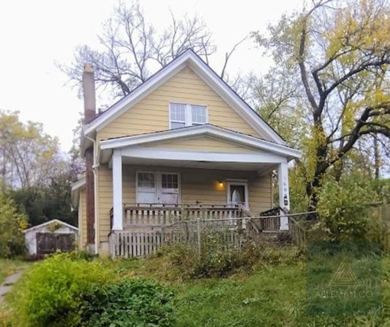 listing, photo 1