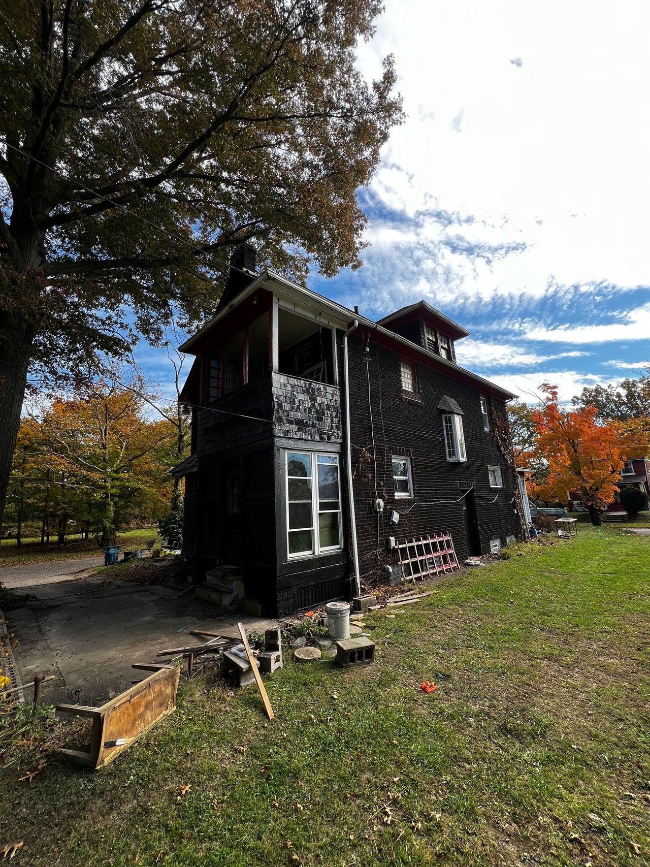 listing, photo 1