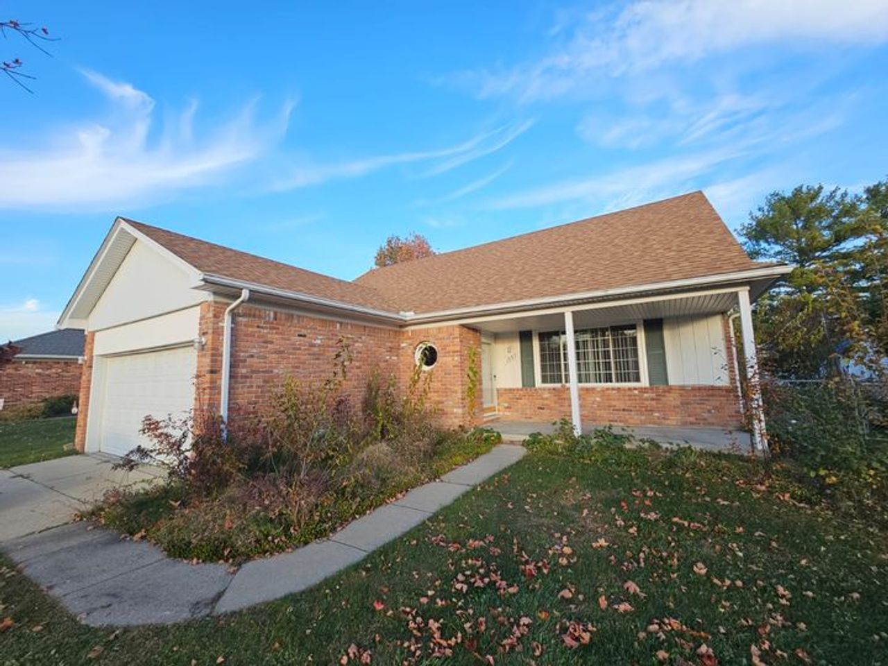 listing, photo 1