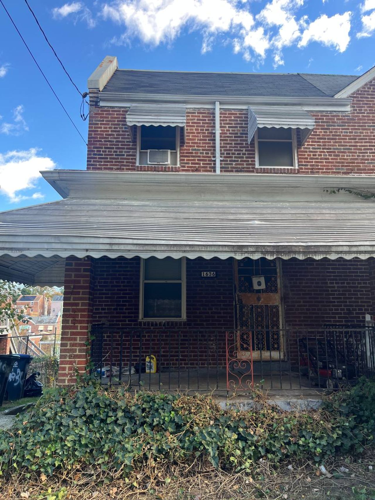 listing, photo 1