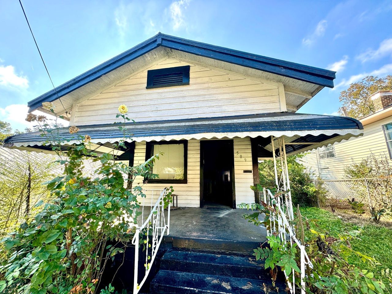 listing, photo 1