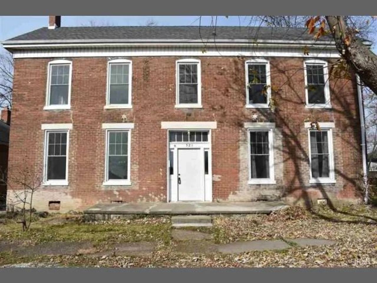 listing, photo 1
