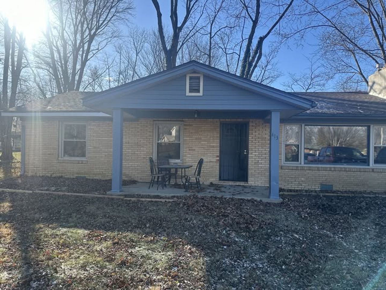 listing, photo 1