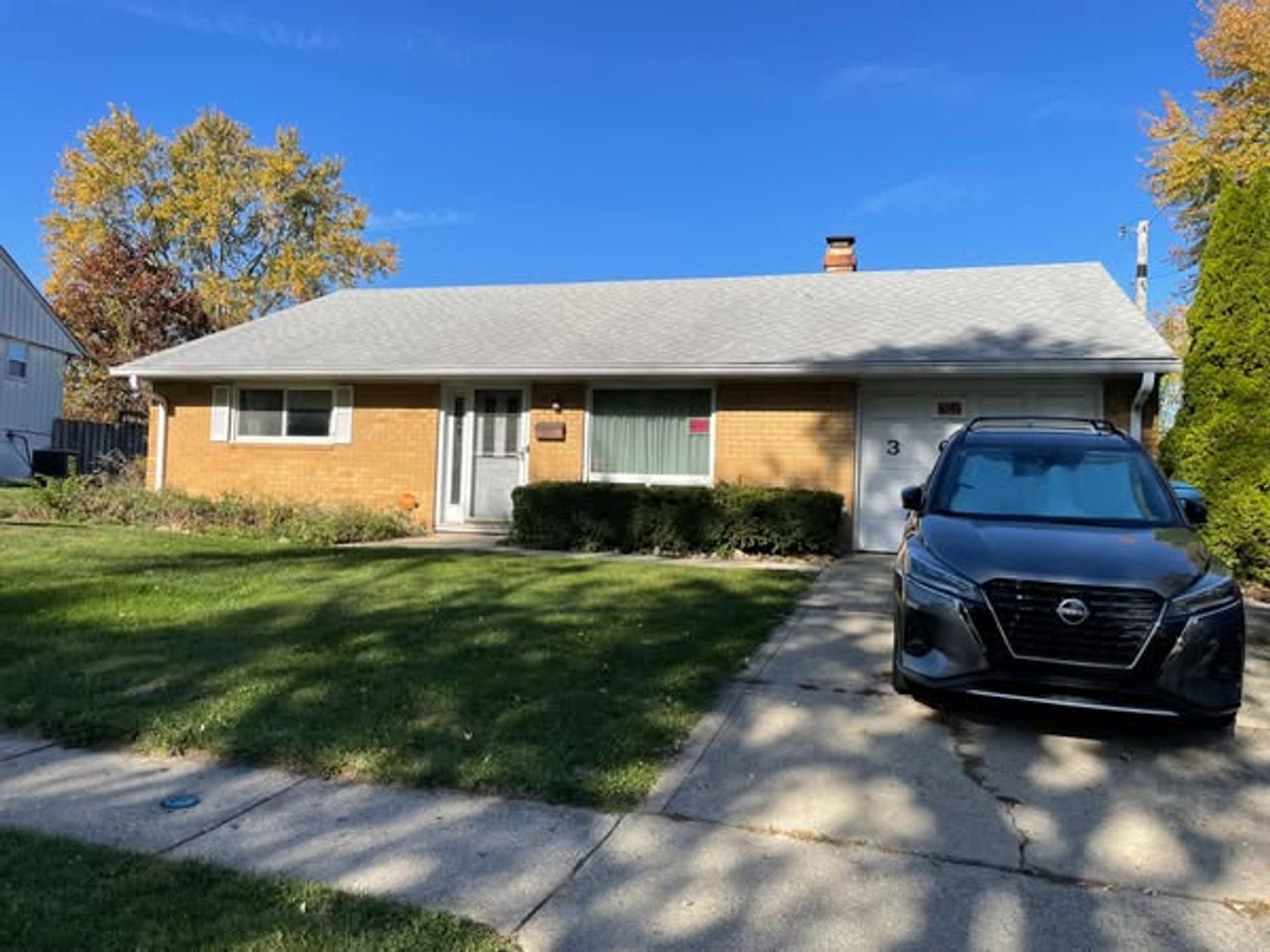listing, photo 1