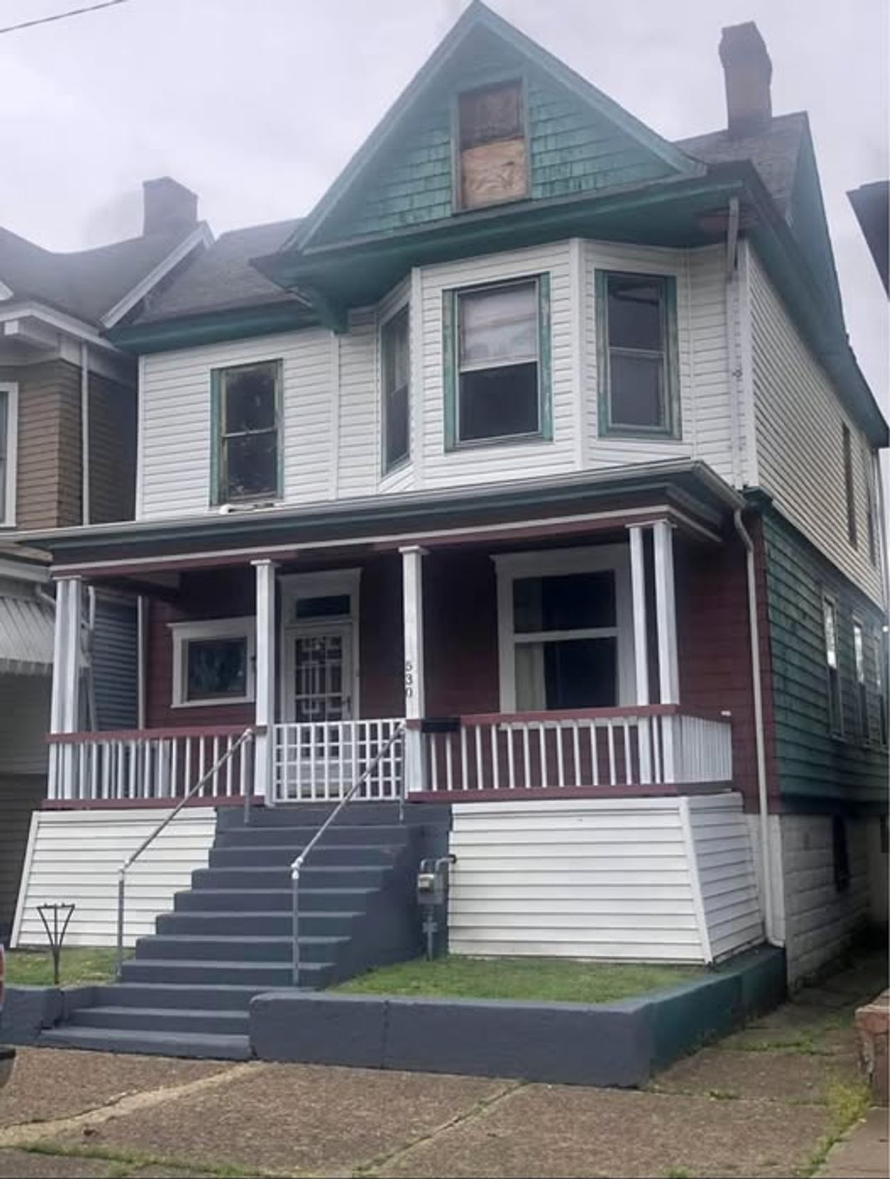 listing, photo 1