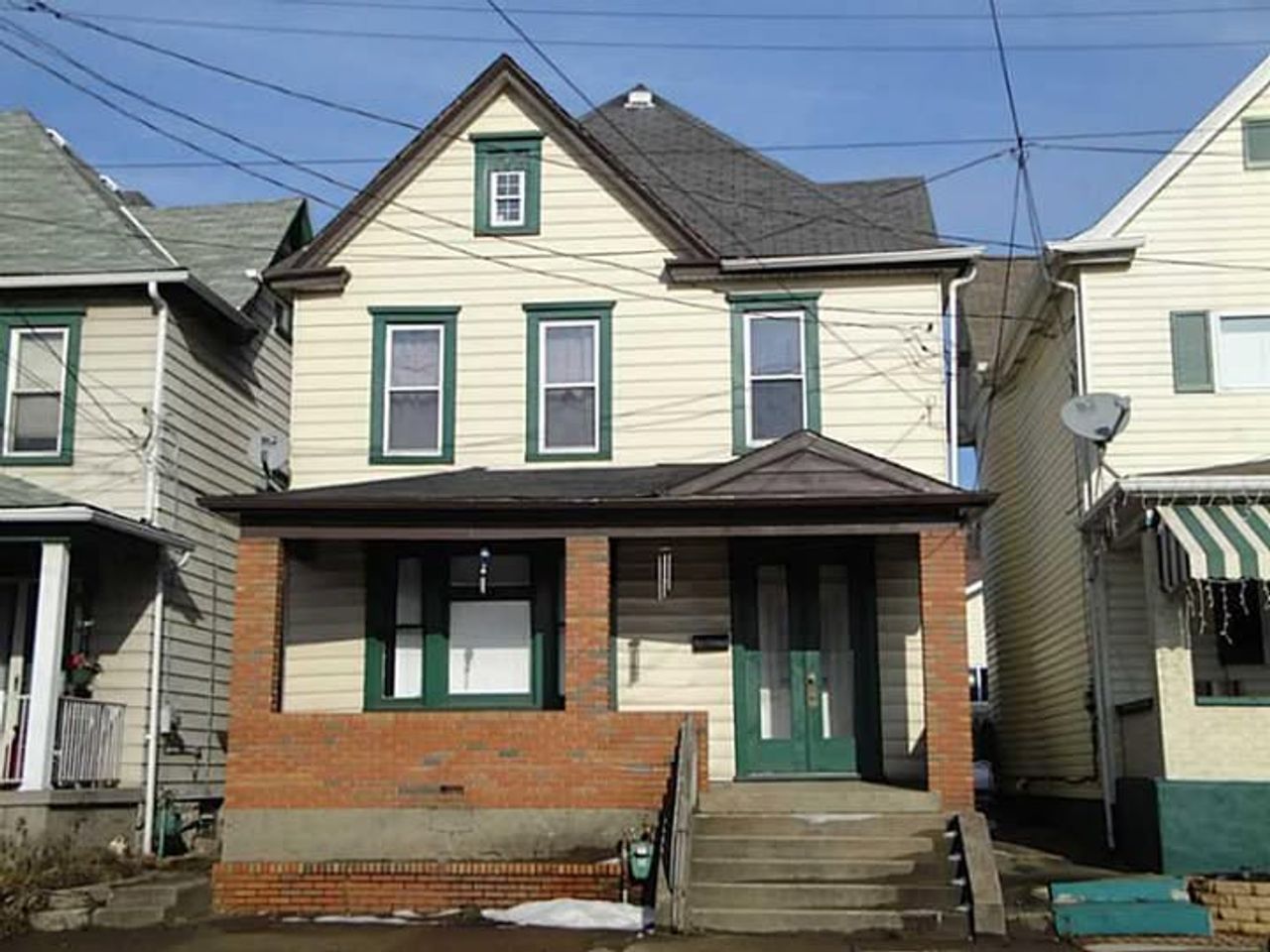 listing, photo 1