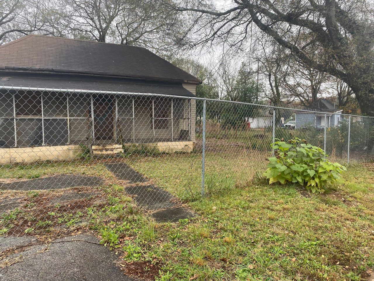 listing, photo 1