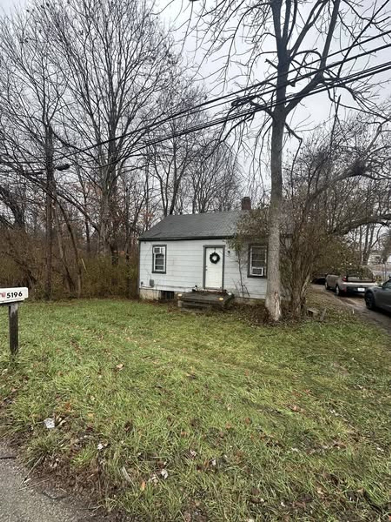listing, photo 1