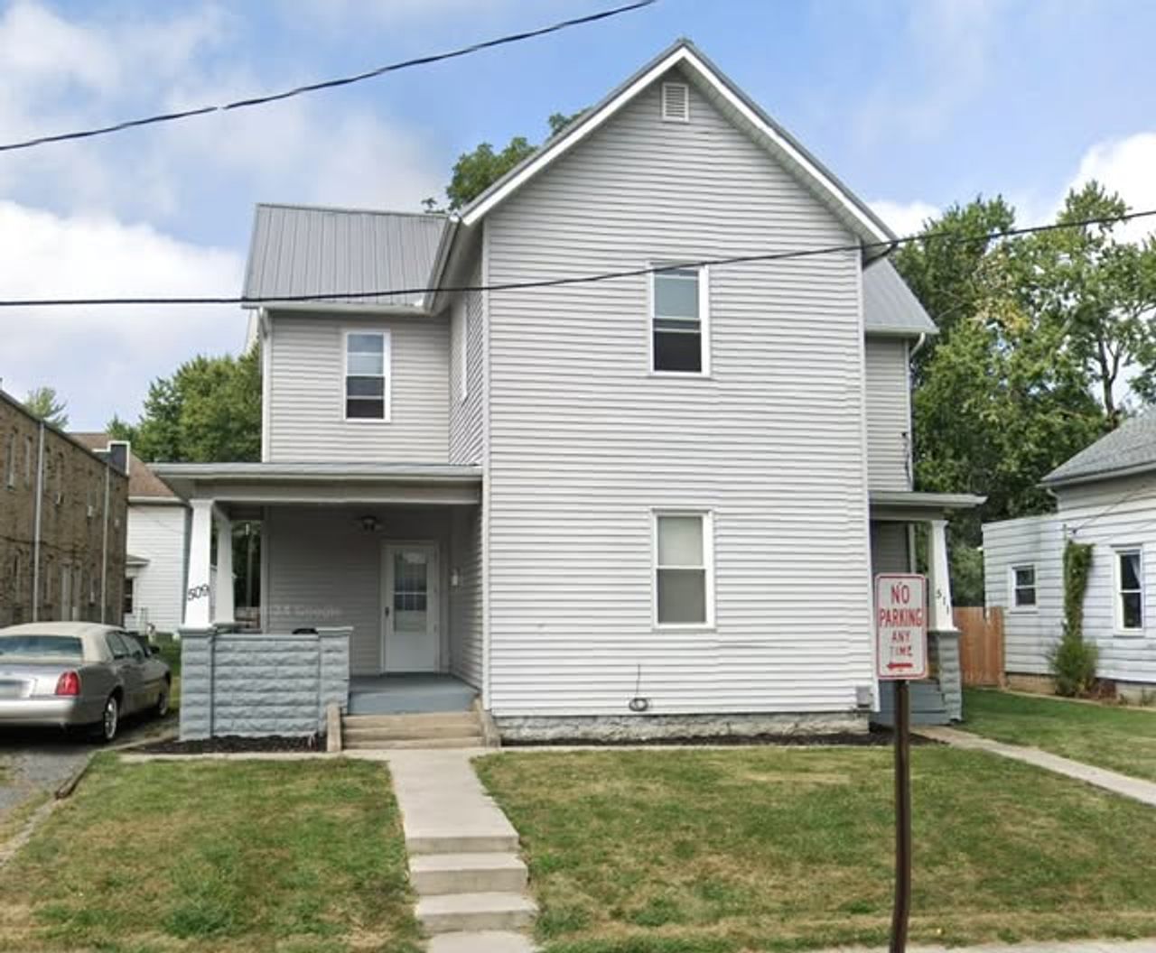listing, photo 1