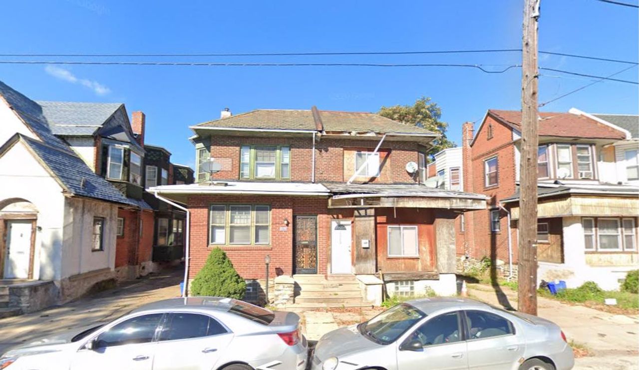 listing, photo 1