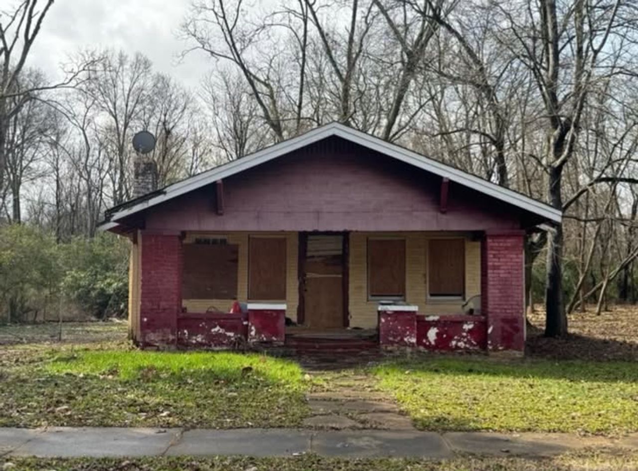 listing, photo 1