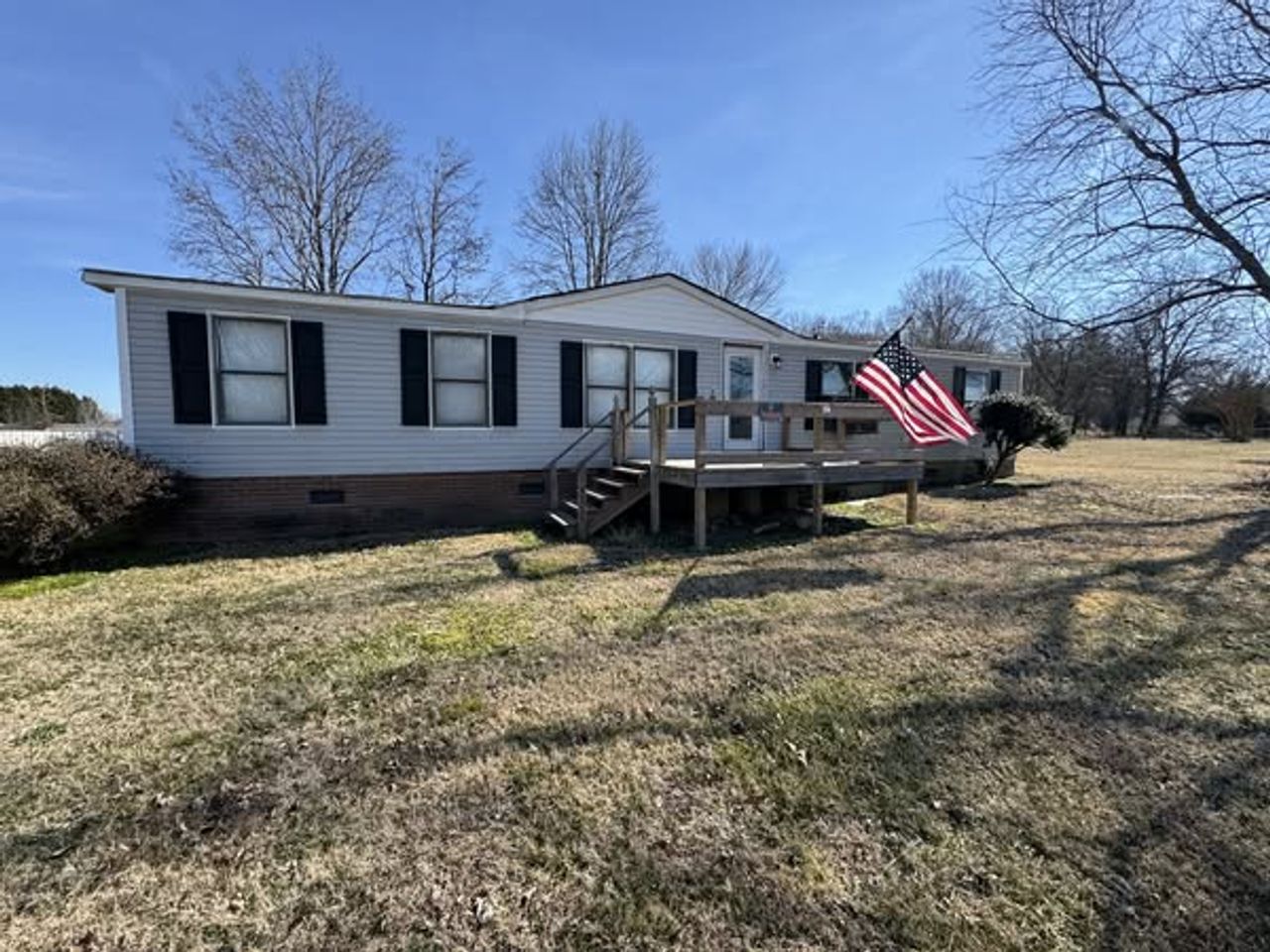 listing, photo 1