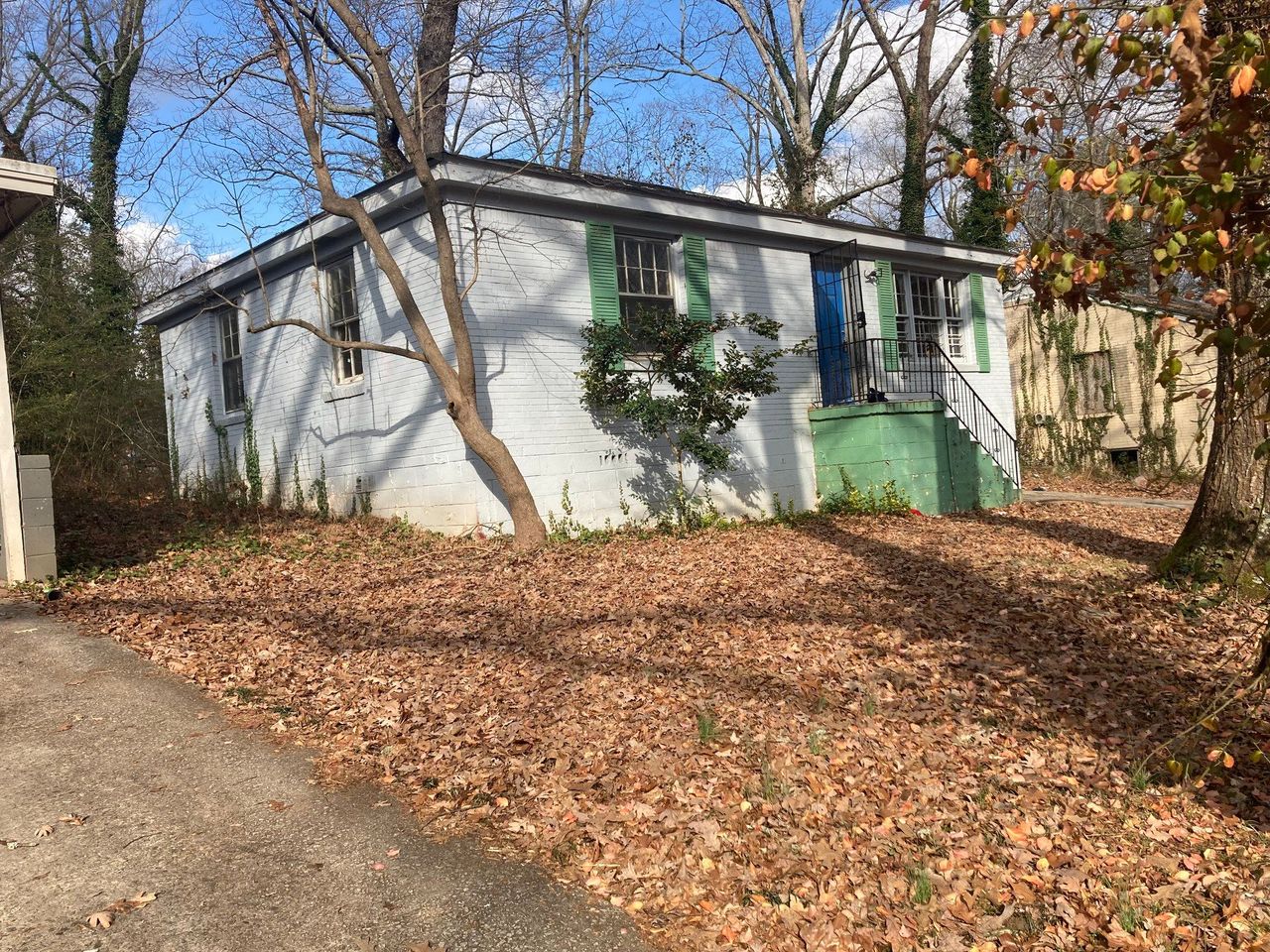 listing, photo 1