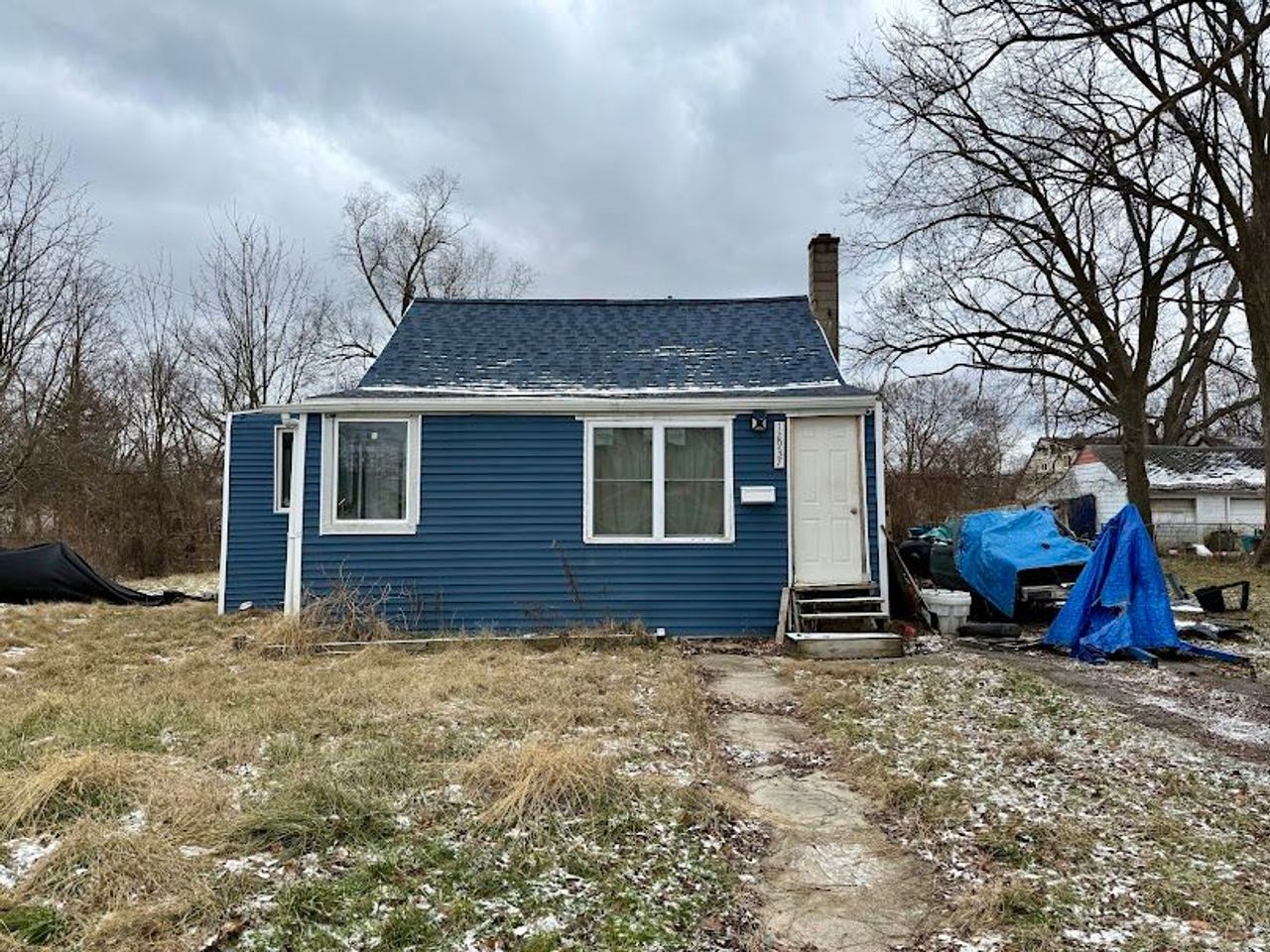 listing, photo 1