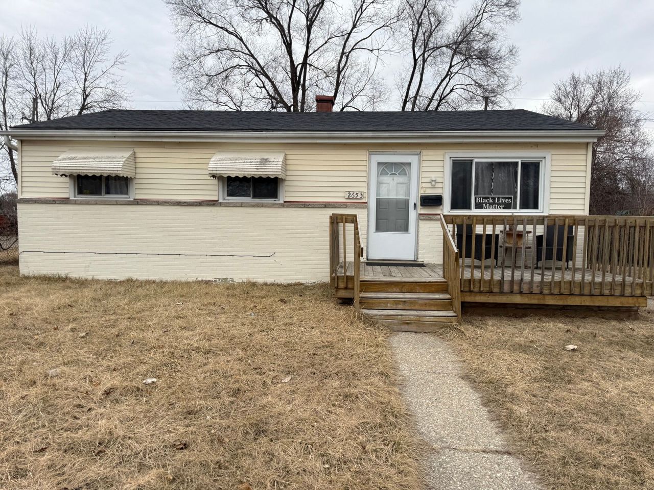 listing, photo 1