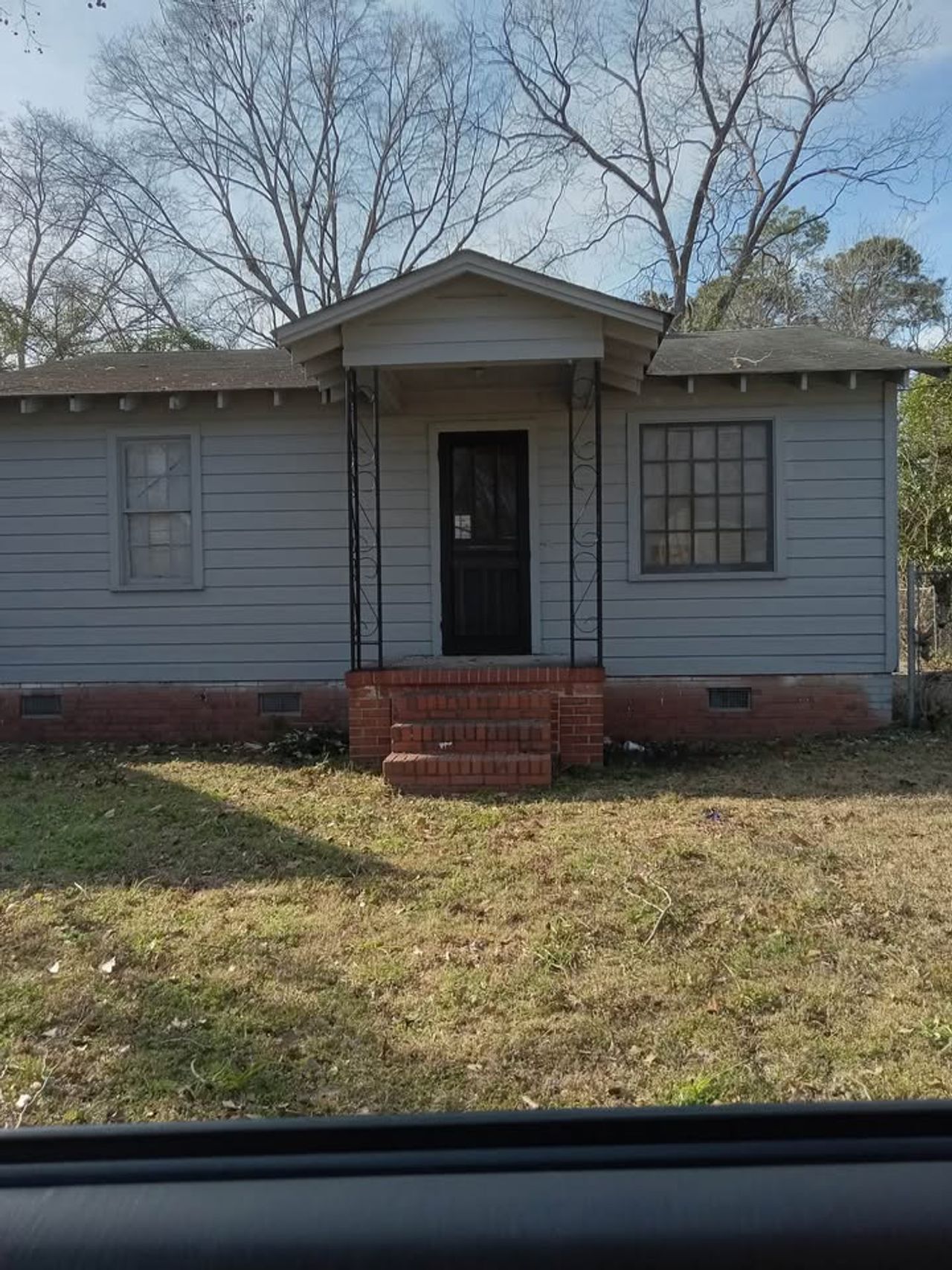 listing, photo 1