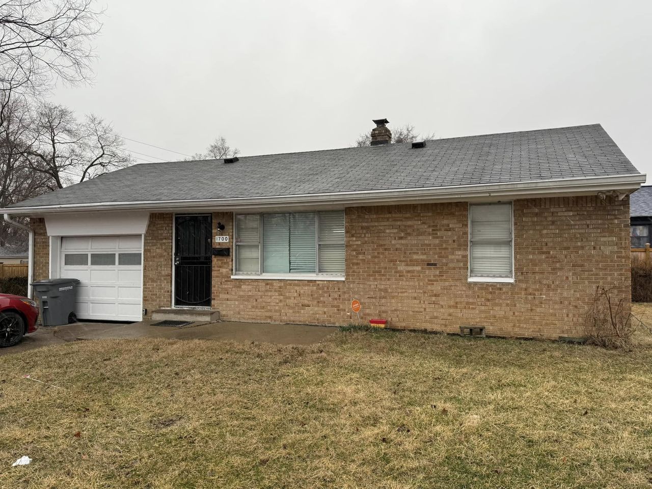 listing, photo 1