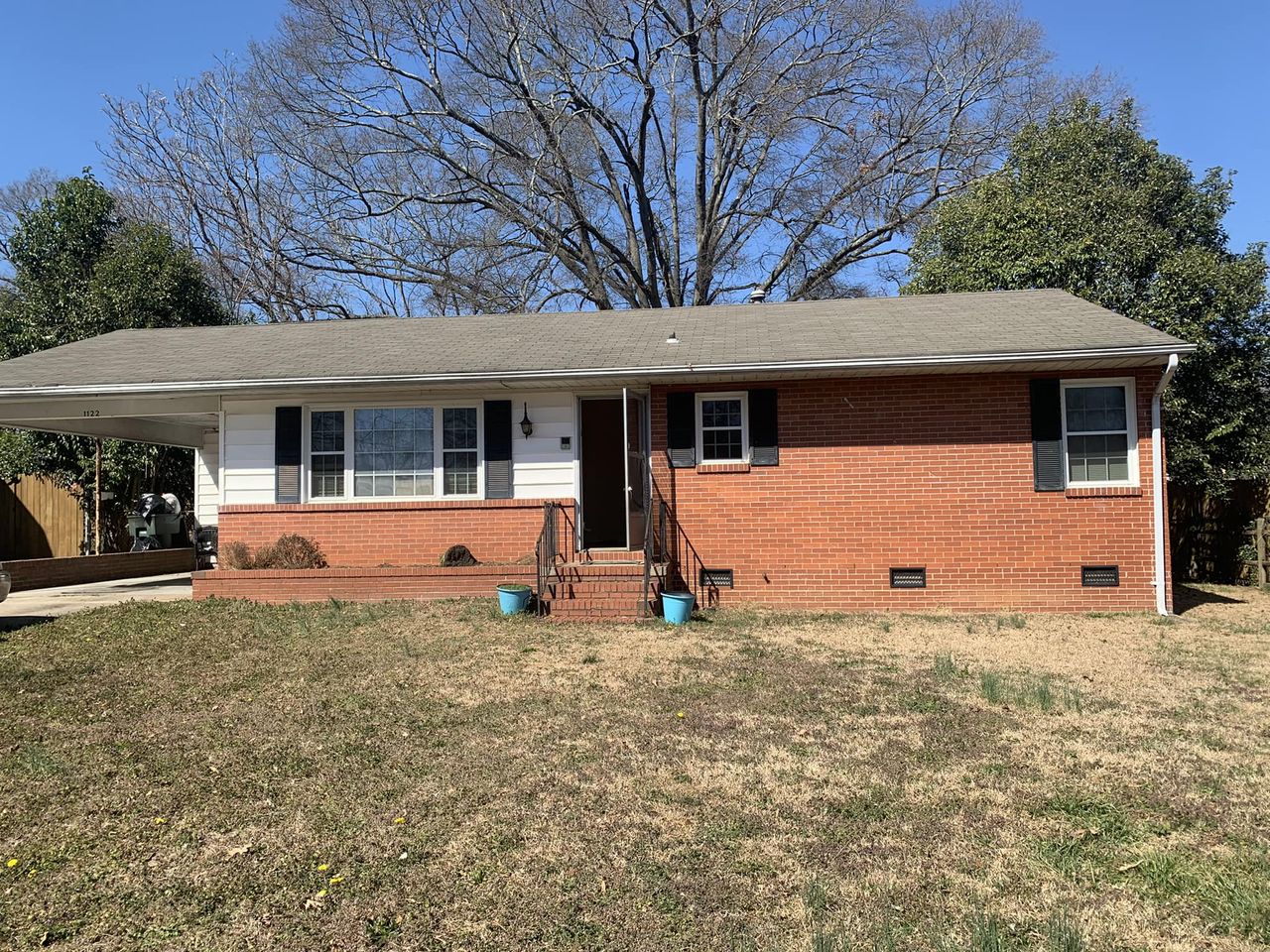 listing, photo 1