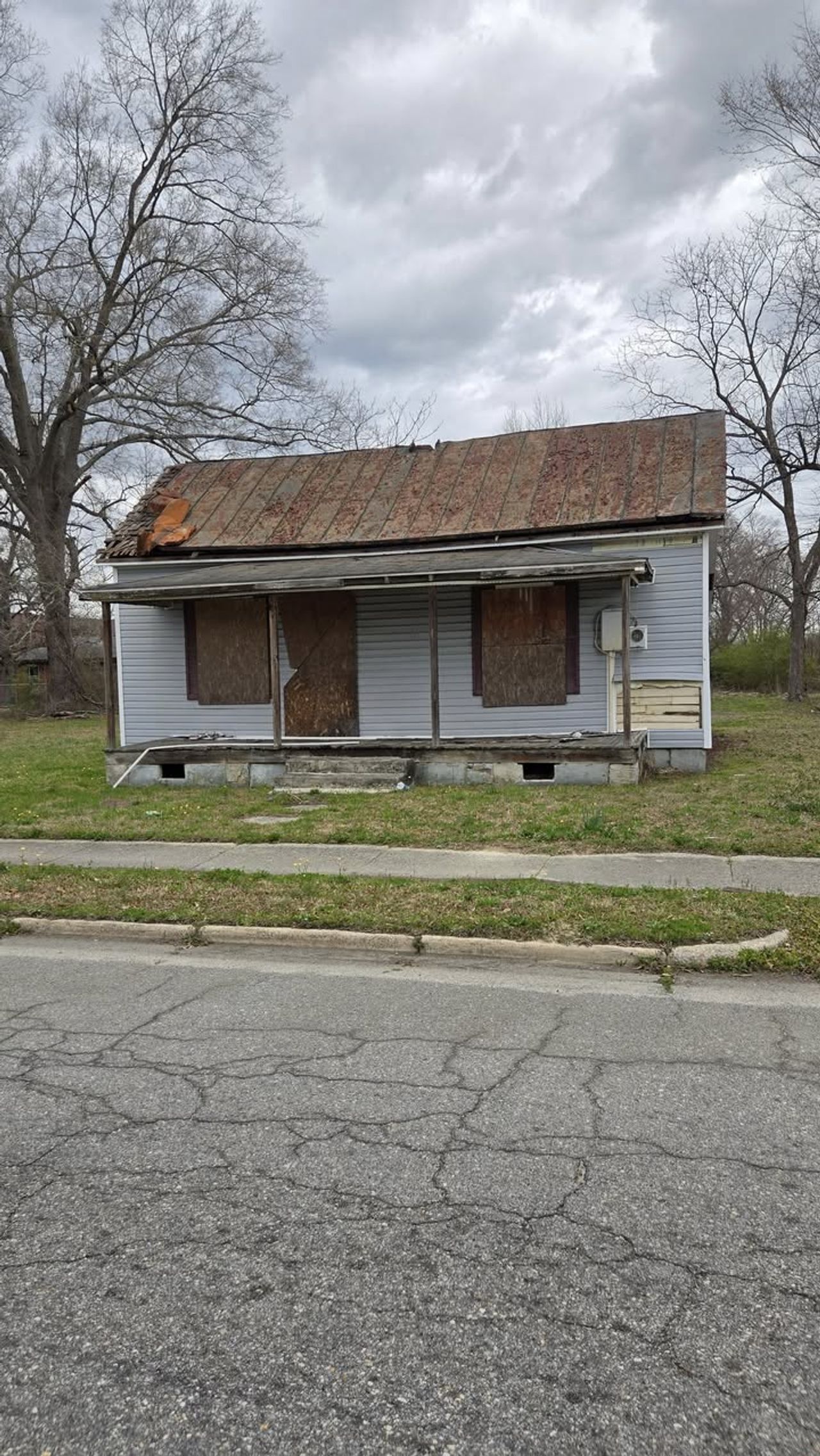 listing, photo 1