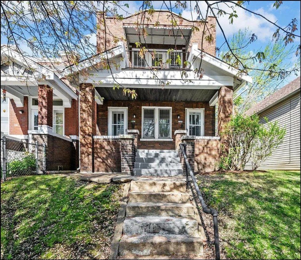 listing, photo 1