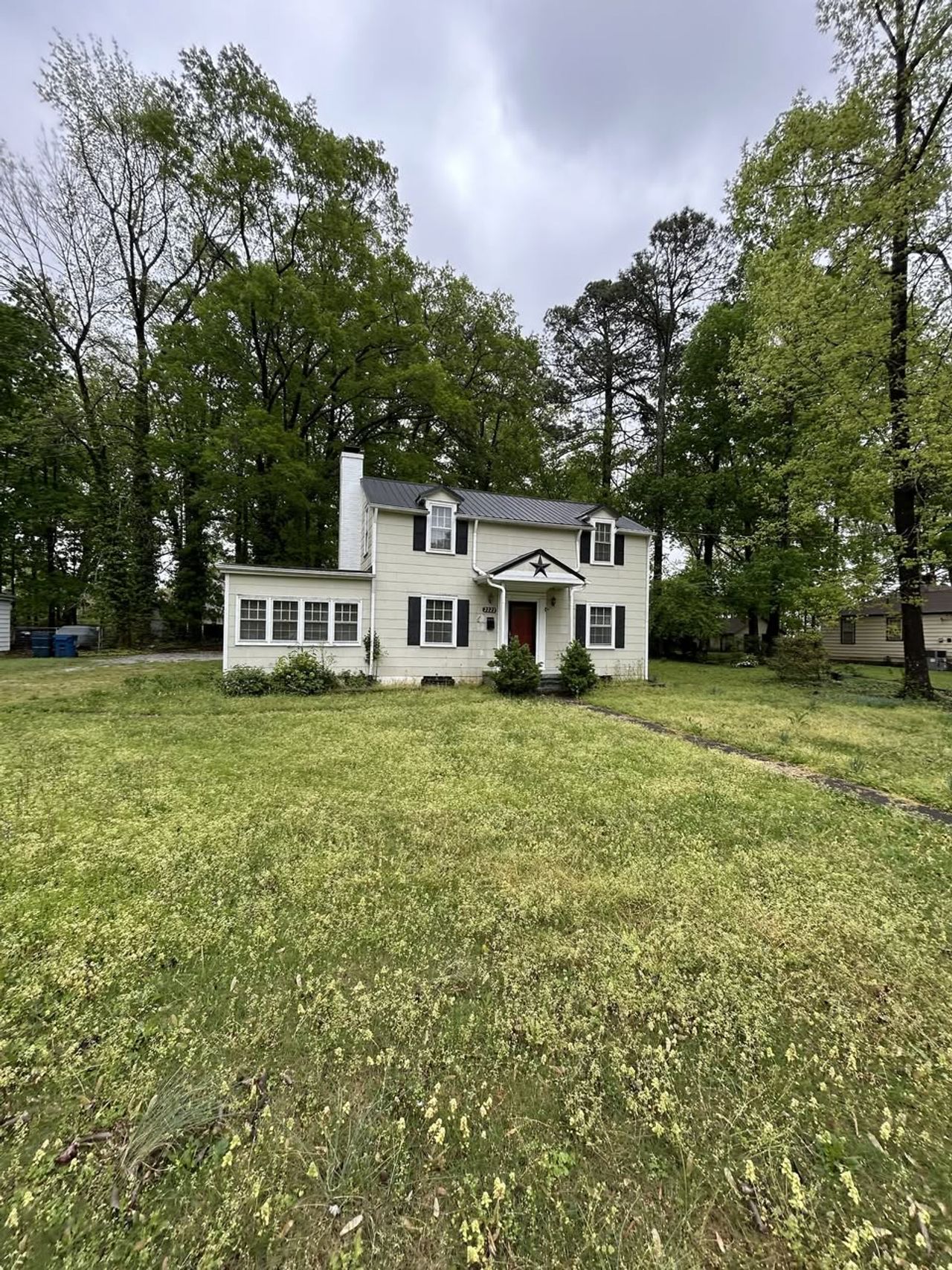 listing, photo 1