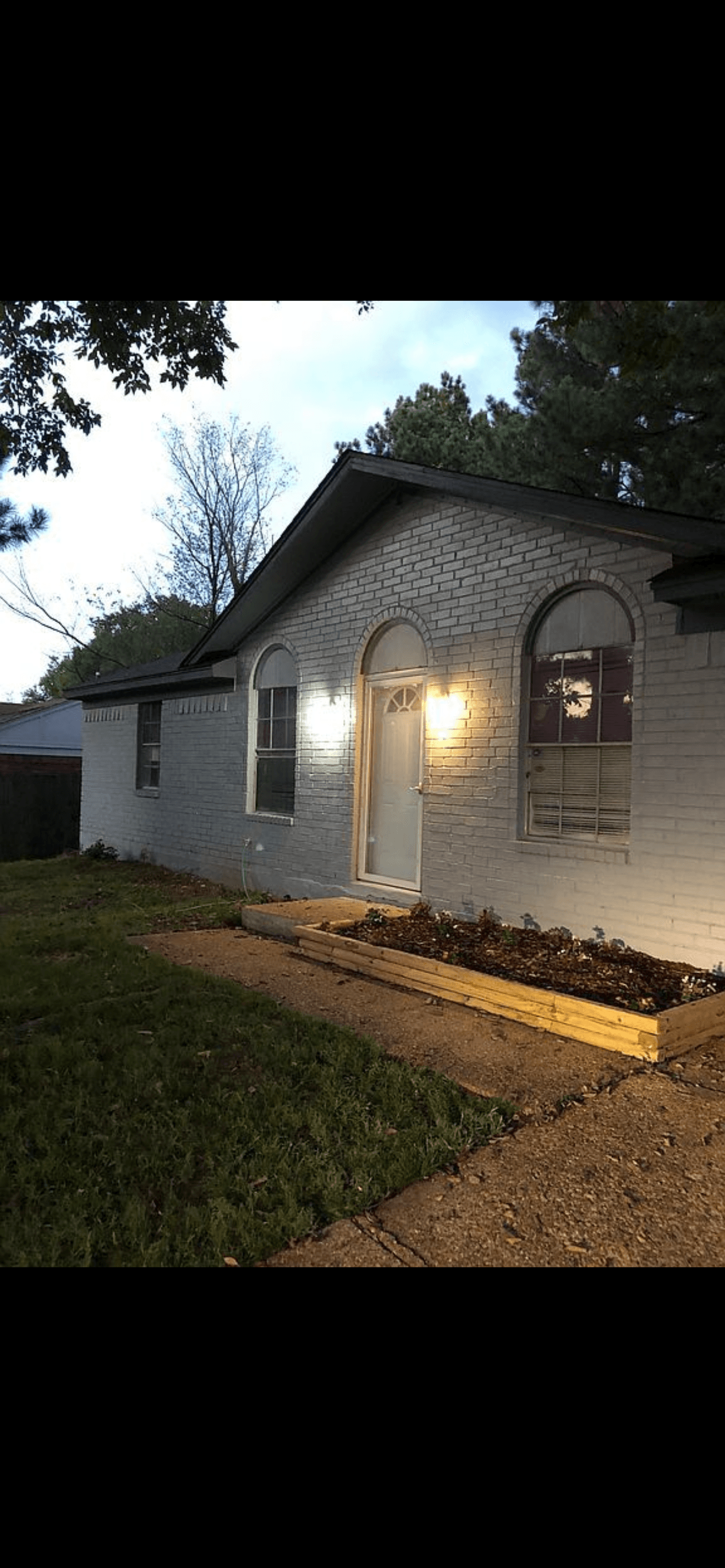 listing, photo 1