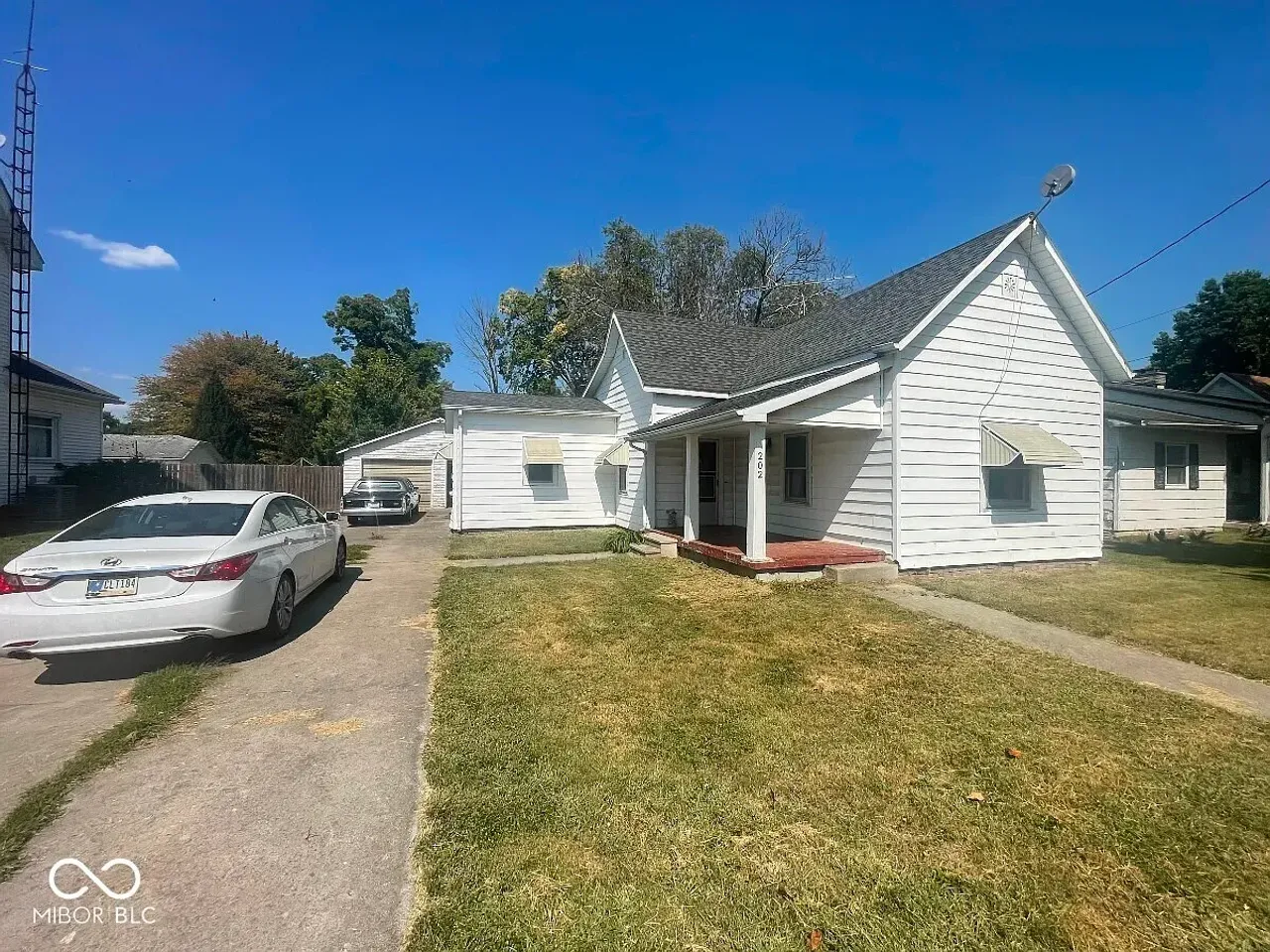listing, photo 1