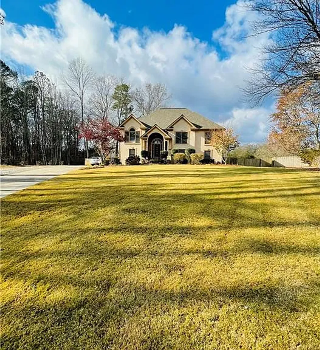 listing, photo 1