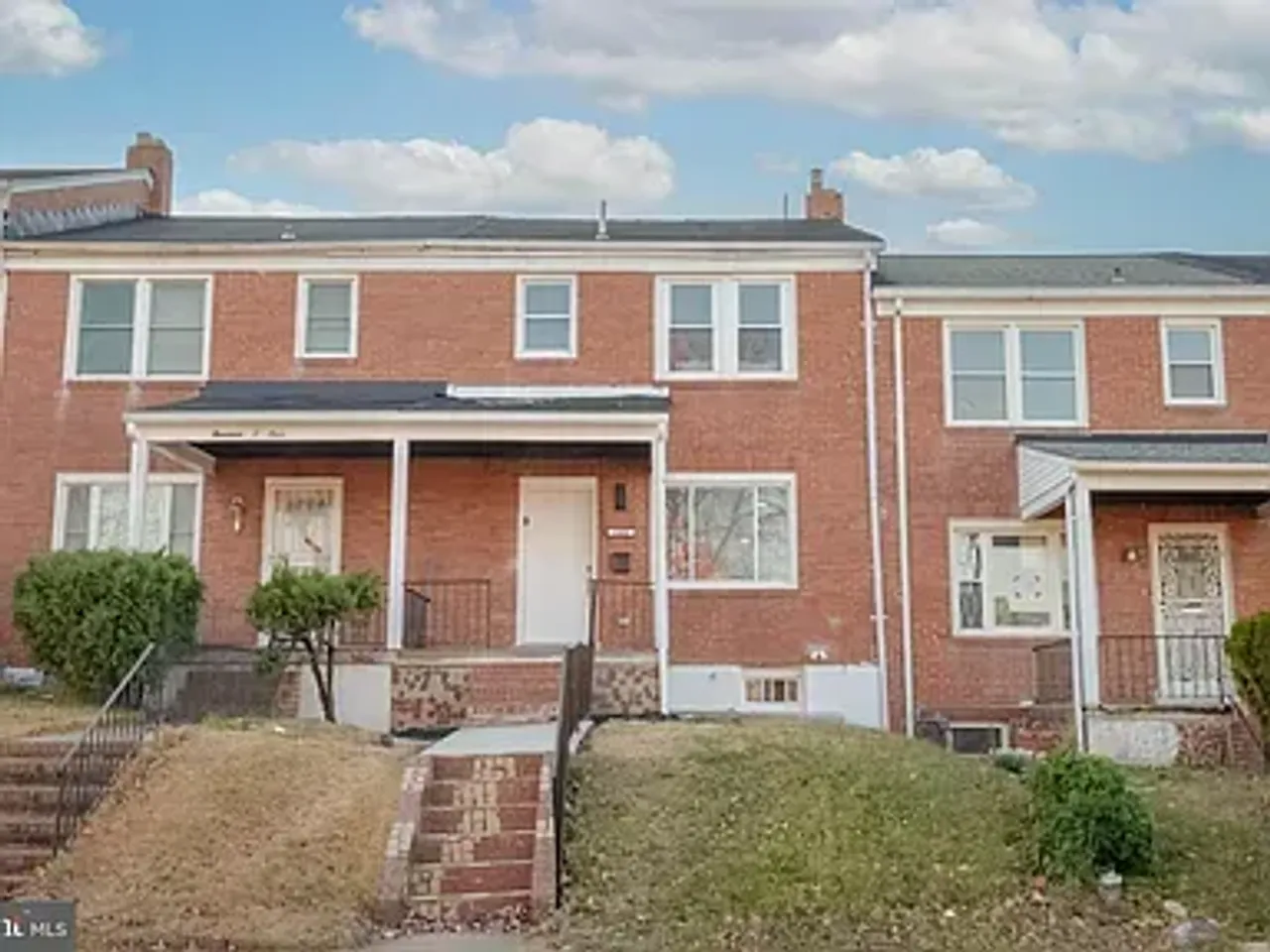 listing, photo 1
