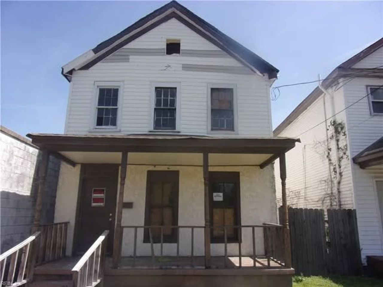 listing, photo 1